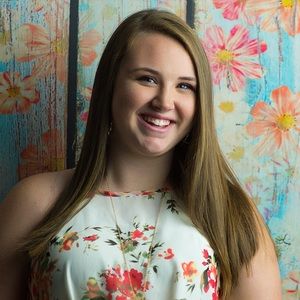 Meet your Posher, Caitlin